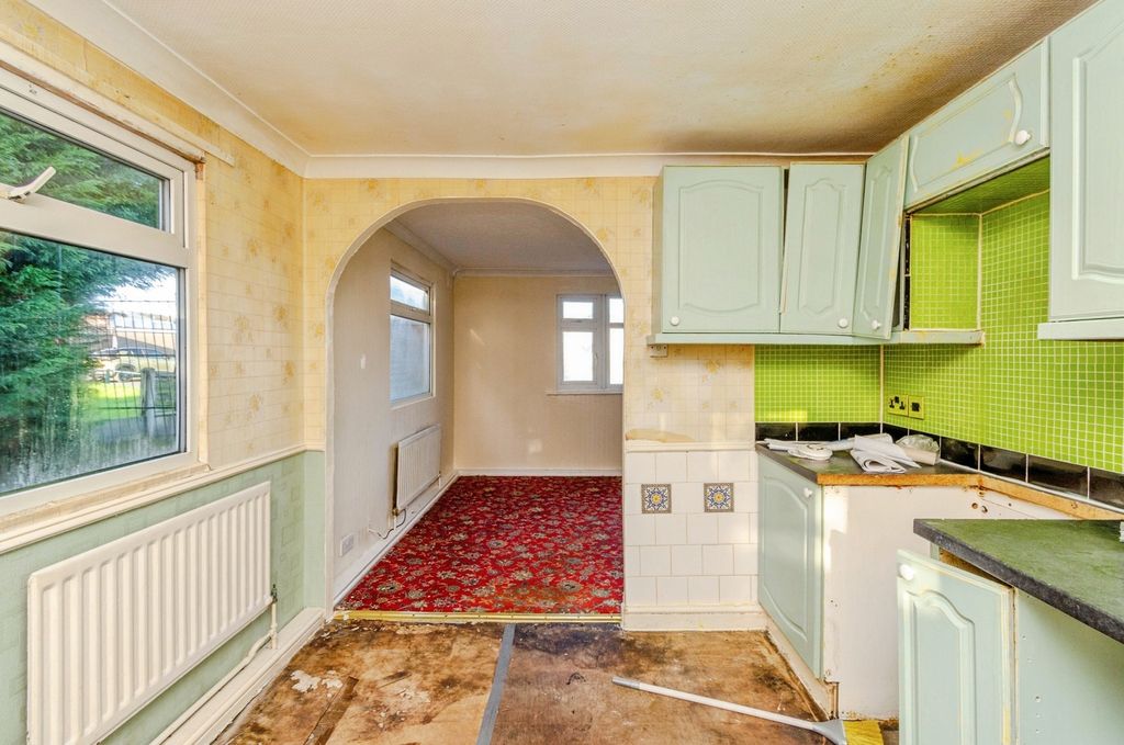 Property photo 2 of 18 Photograph