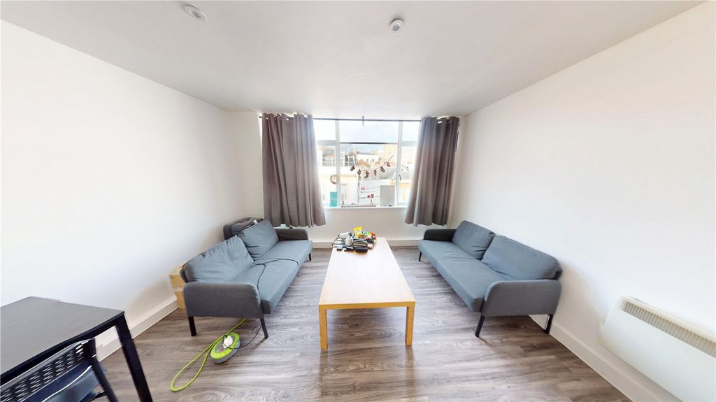 Property photo 2 of 7 Picture No. 07