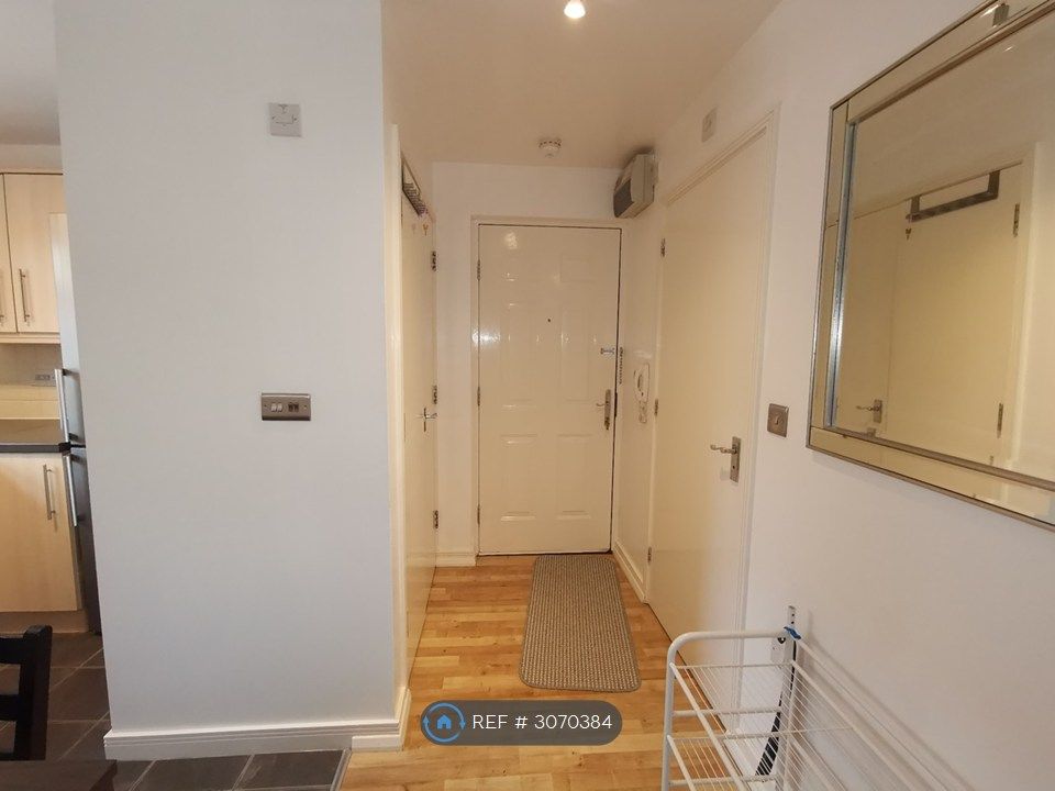 Property photo 1 of 28