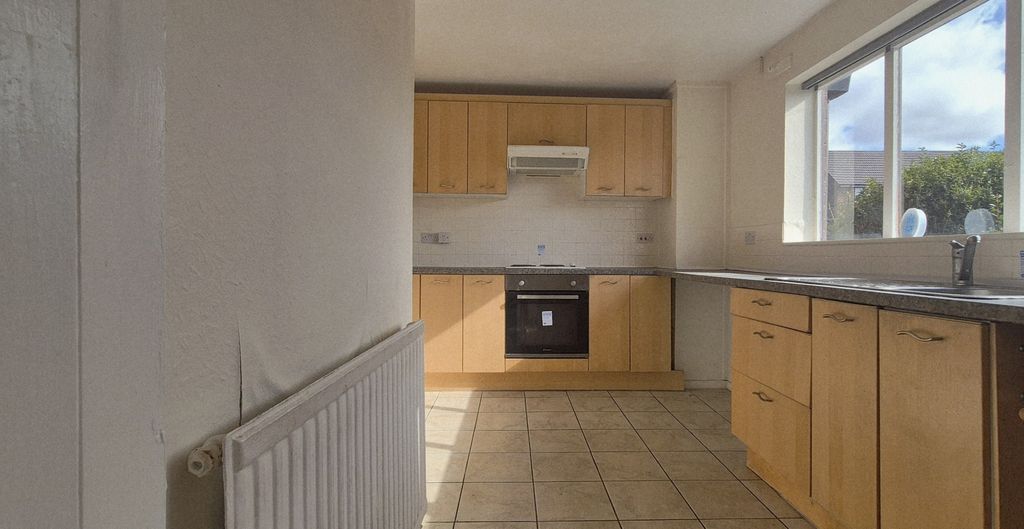 Property photo 2 of 10 F8E7Cff5-71c1-44E3-8130-4d67cc94Ef2A