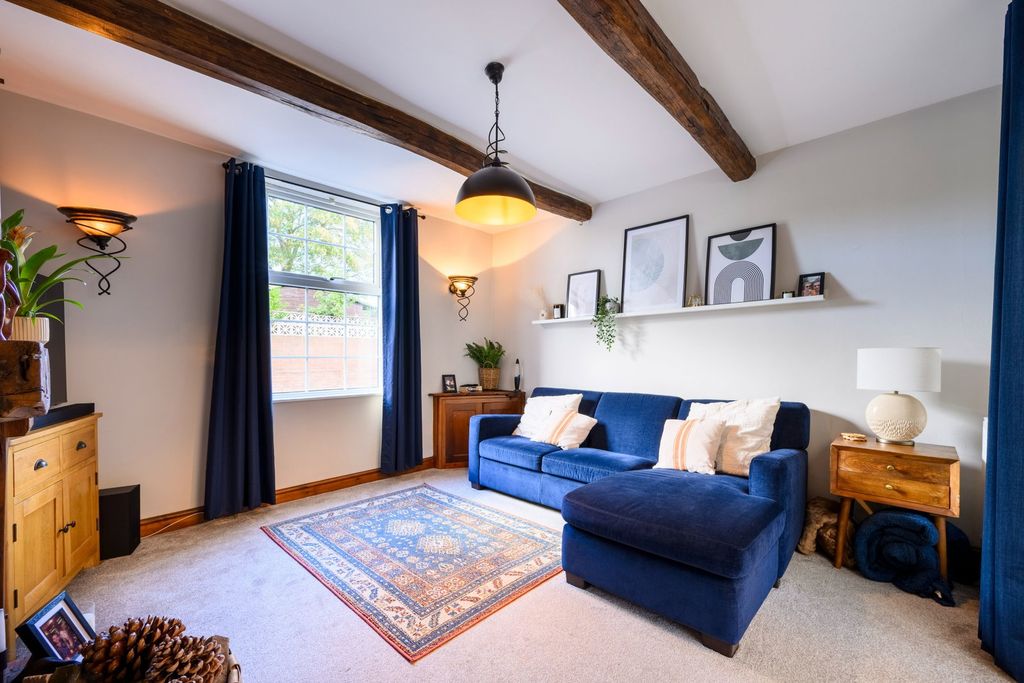 Property photo 2 of 30