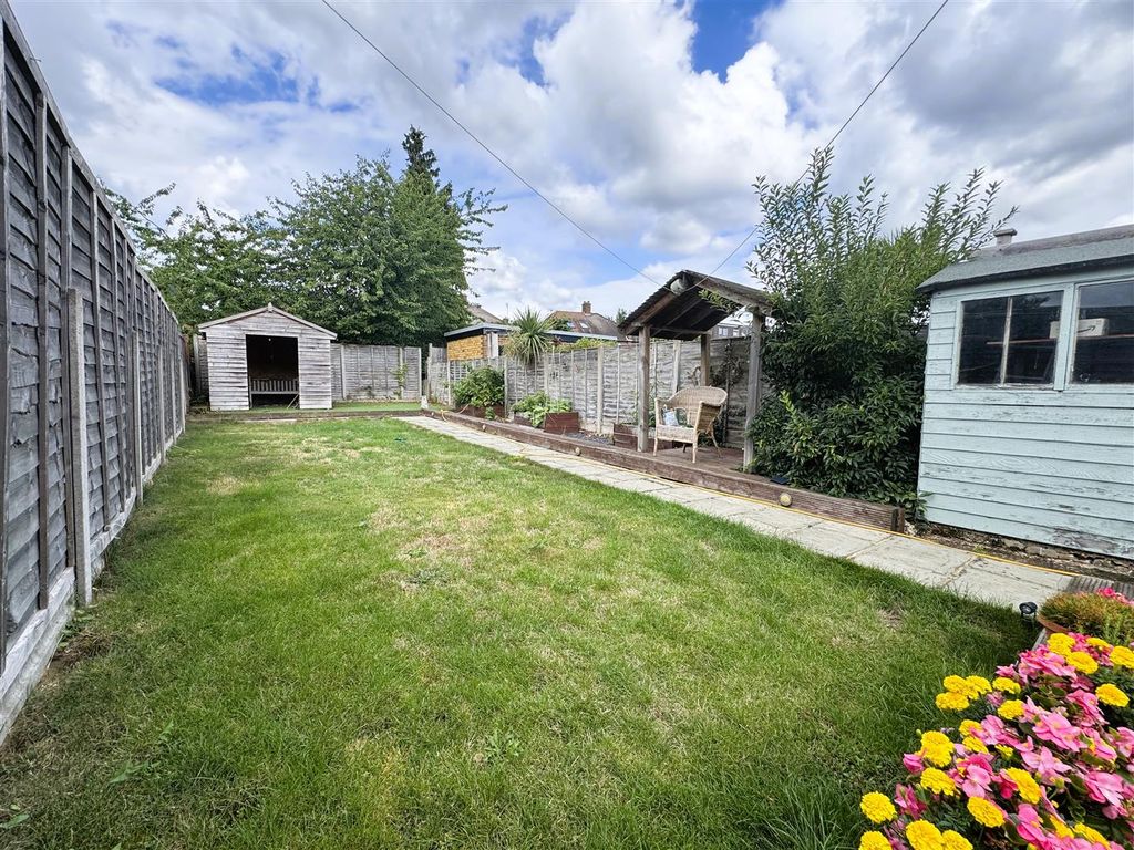 Property photo 3 of 11