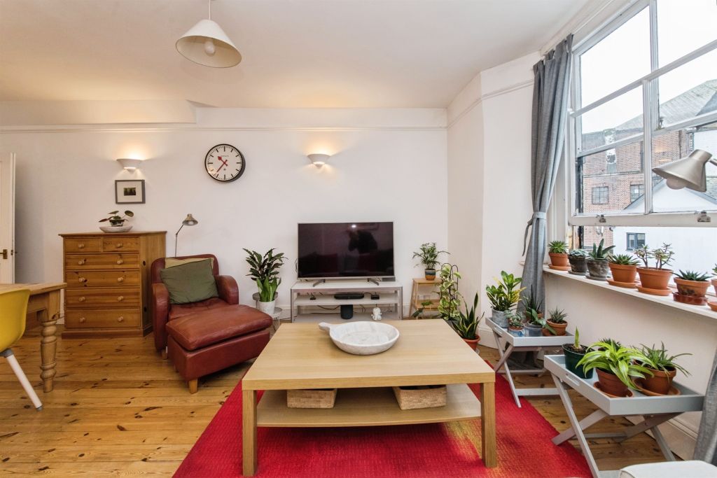 Property photo 3 of 14