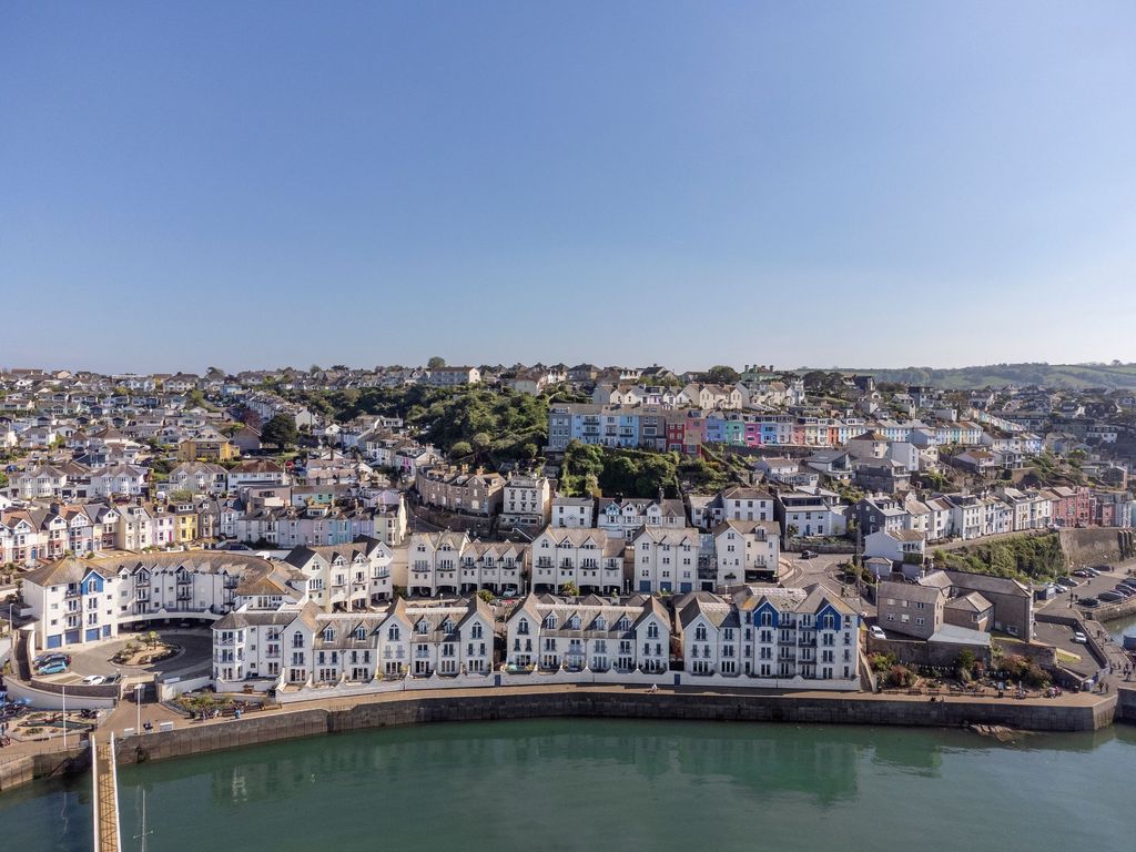 Property photo 3 of 10 Moorings Reach, Brixham