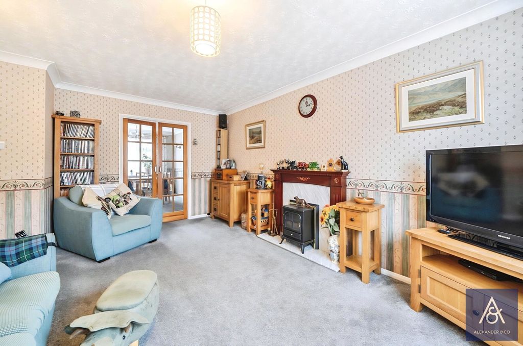 Property photo 2 of 18 Pbox-Img.Jpg