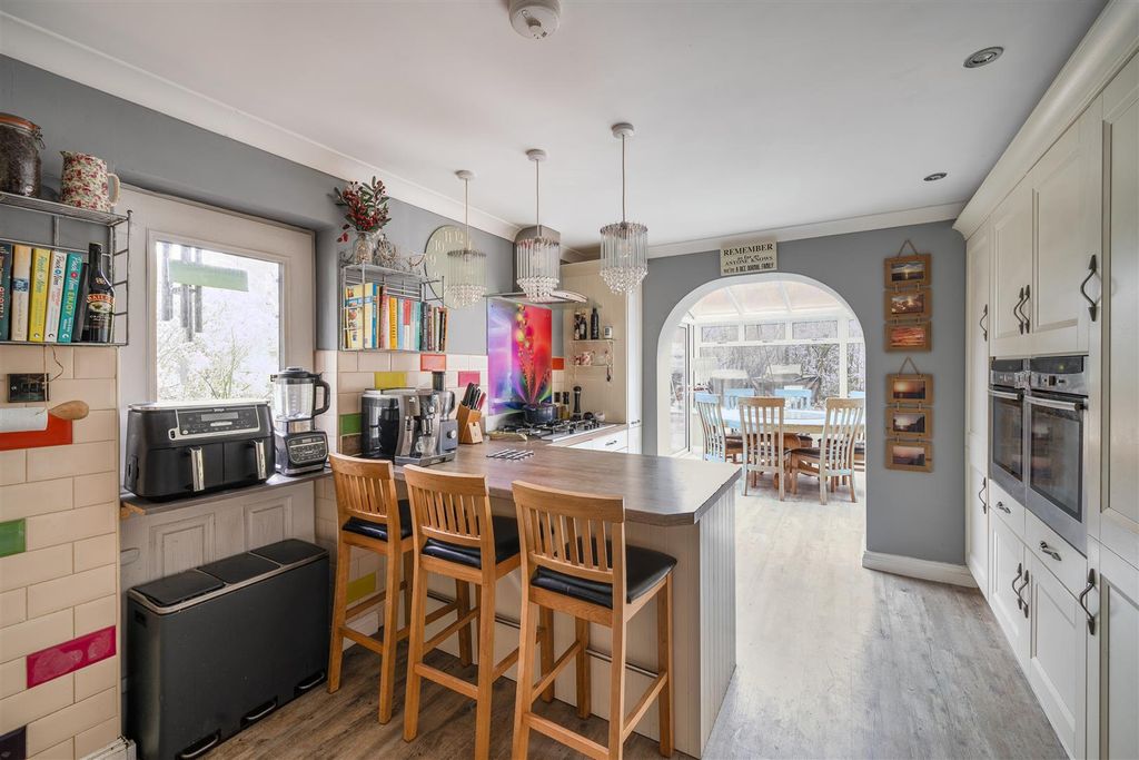 Property photo 2 of 13 1435316-1-69c6c8Cf42E0F.Jpg