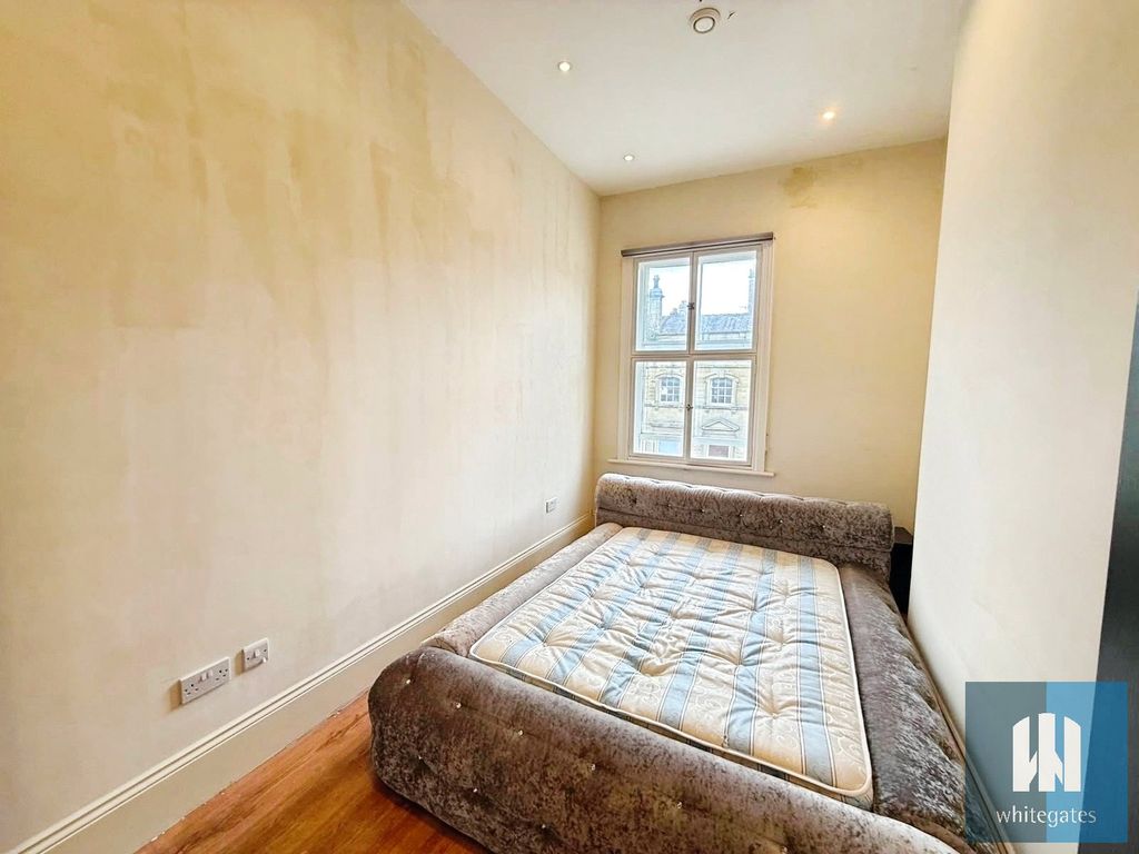 Property photo 3 of 9 Picture No. 05