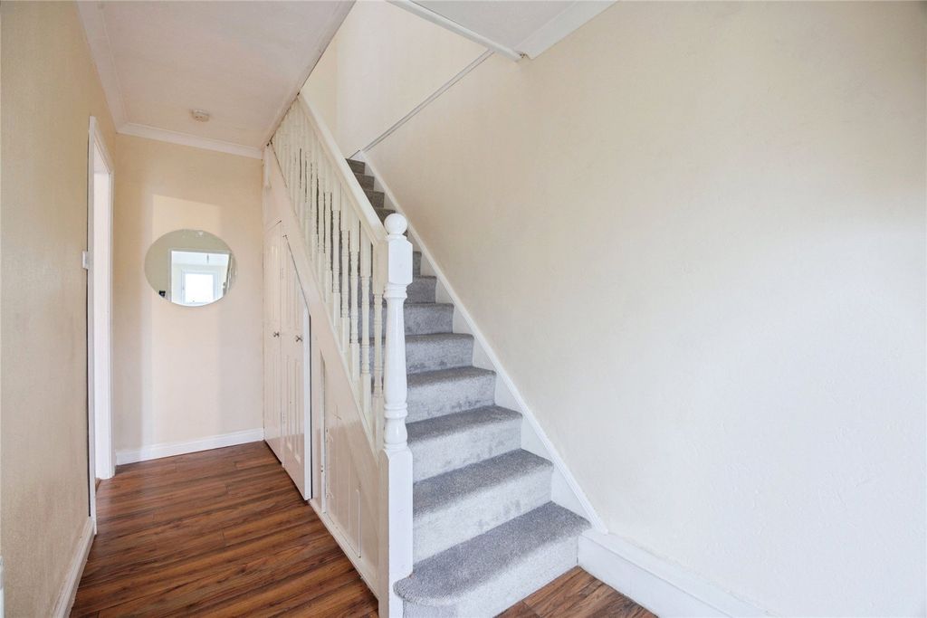 Property photo 3 of 18 Picture No. 19