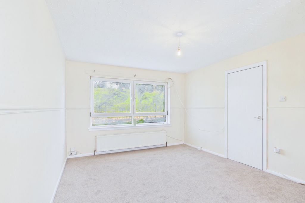 Property photo 3 of 17 Cam05526G0-Pr0180-Still009