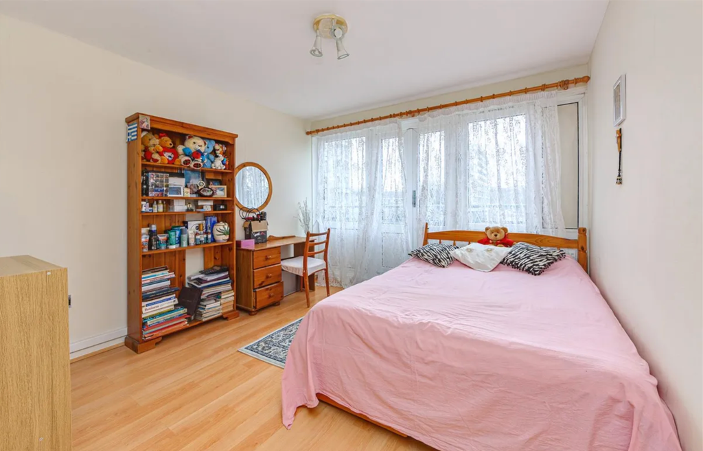 Property photo 1 of 11