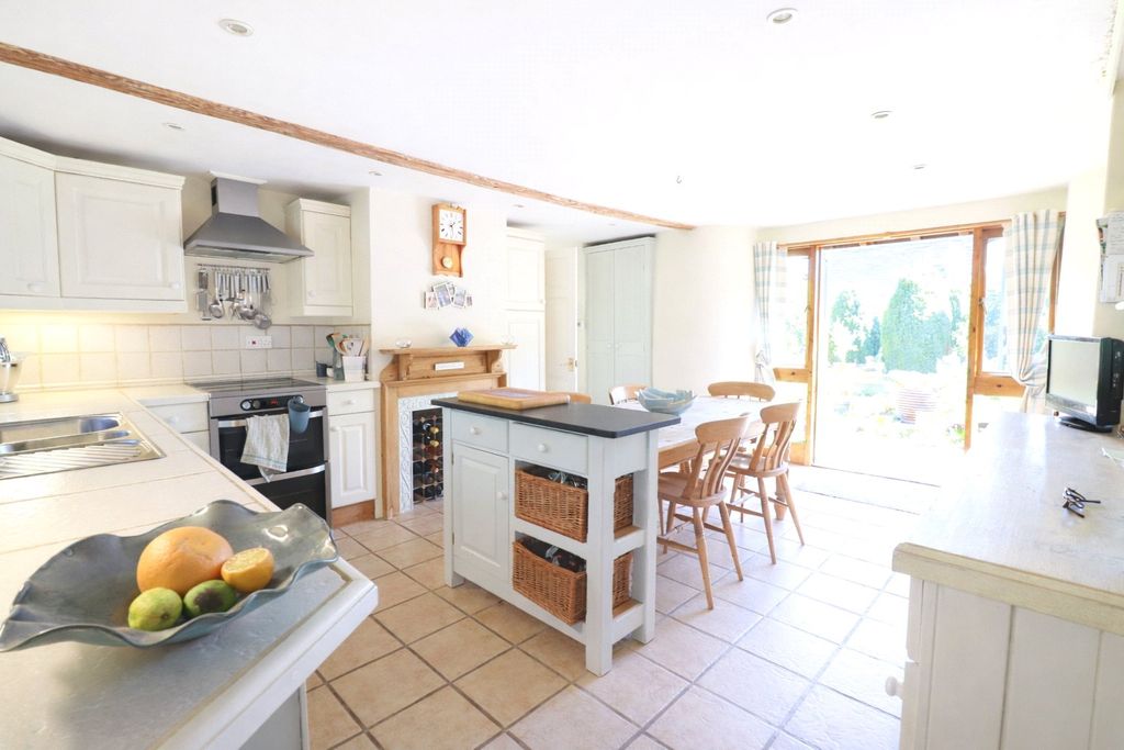Property photo 2 of 36 Picture No. 67