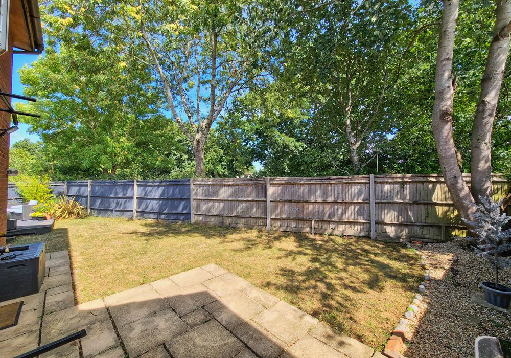 Property photo 2 of 32