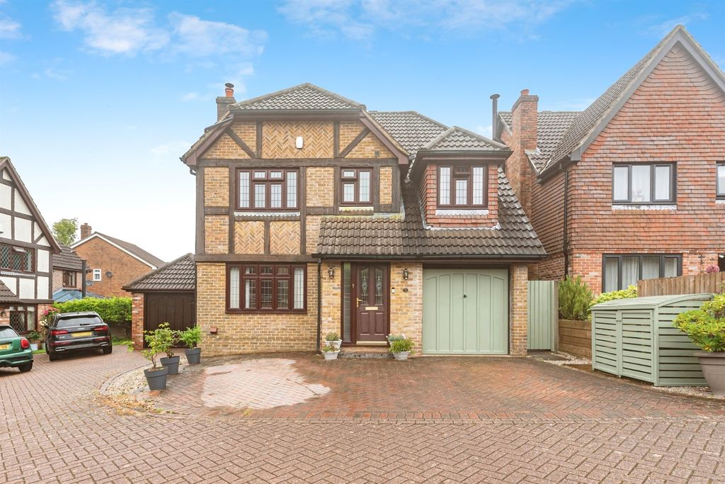 Property photo 1 of 17