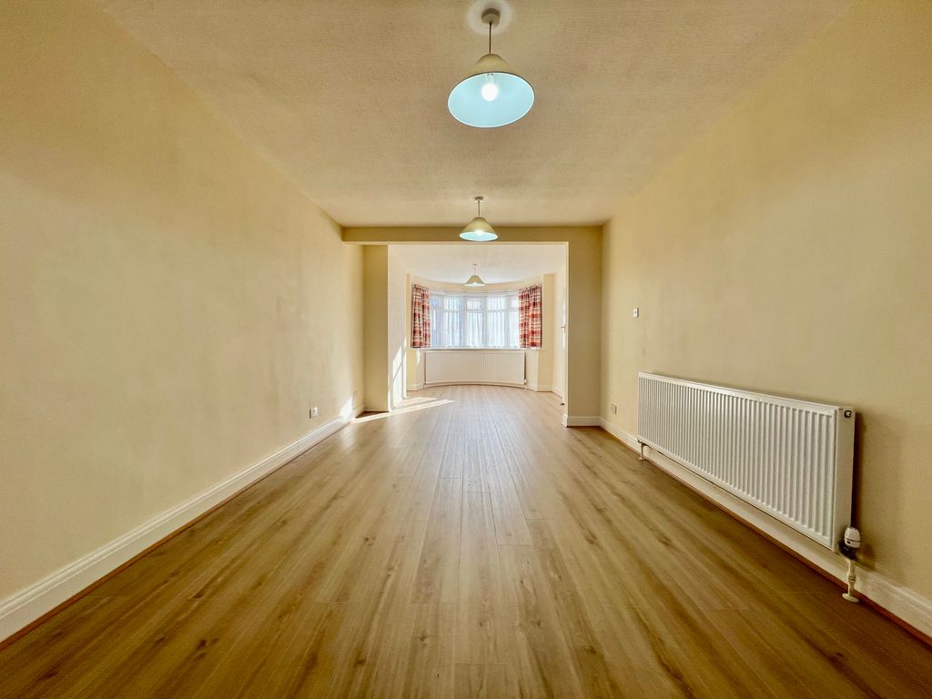Property photo 3 of 12 Img_8684