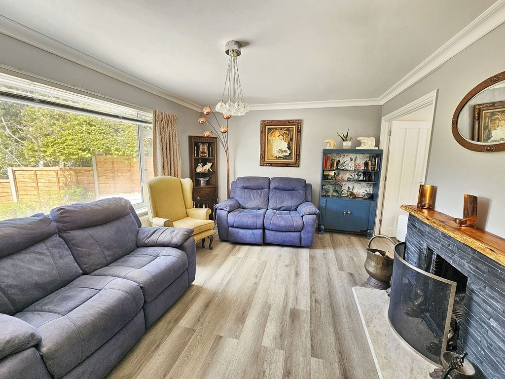 Property photo 3 of 29