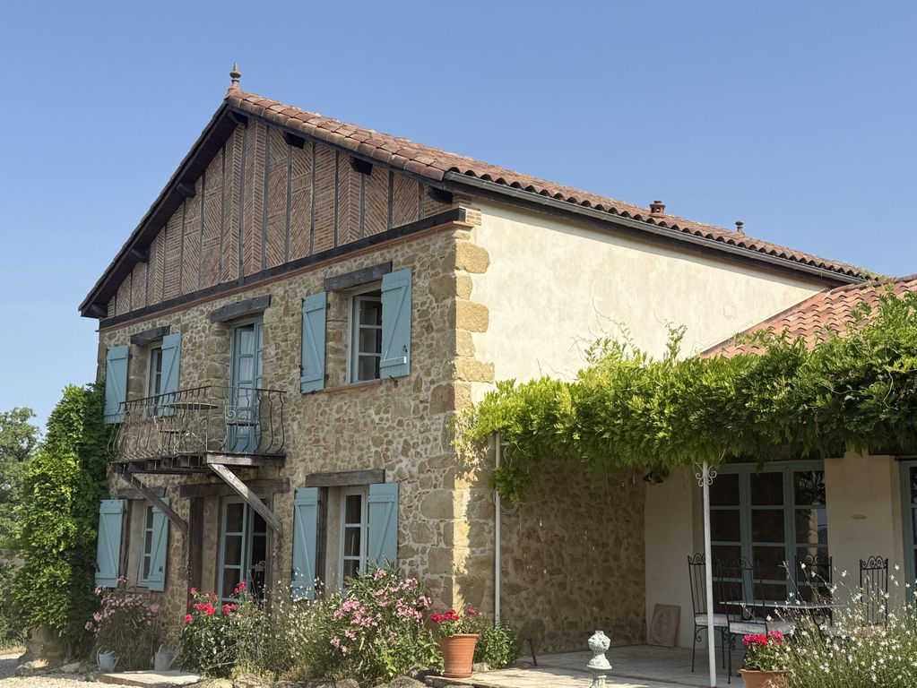 Property photo 1 of 39