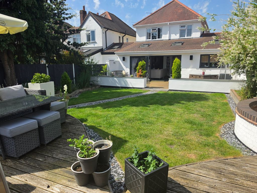 Property photo 1 of 26