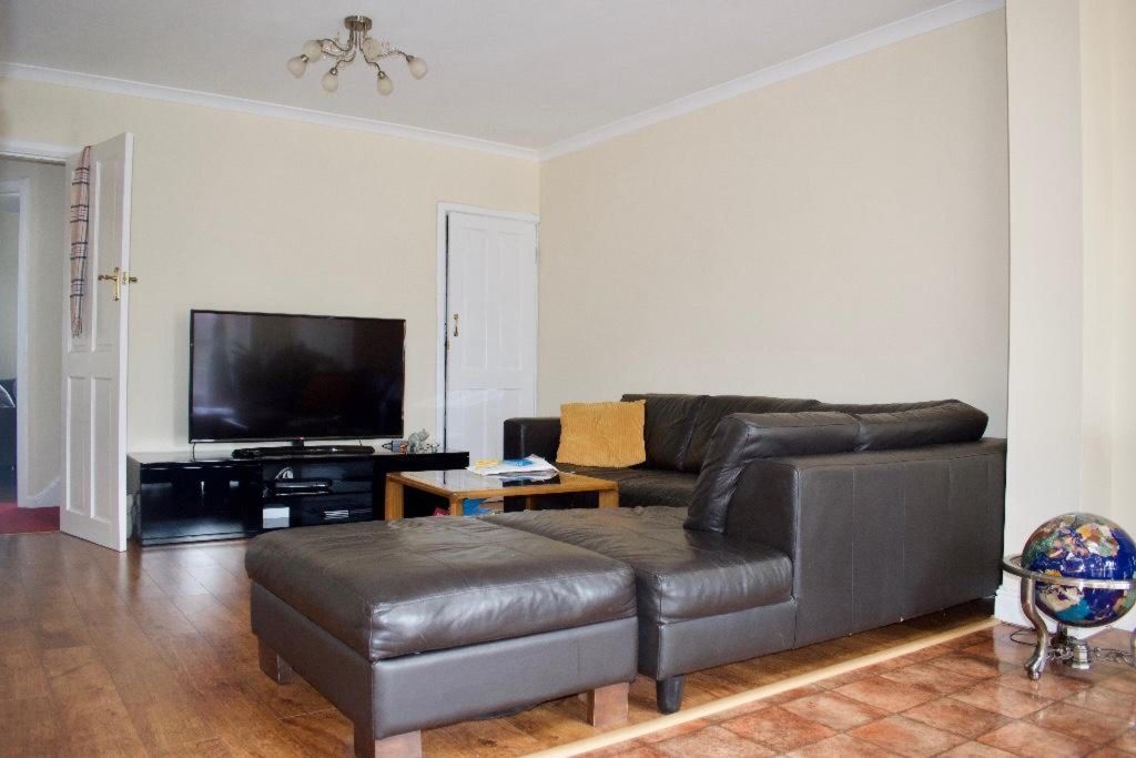 Property photo 3 of 11