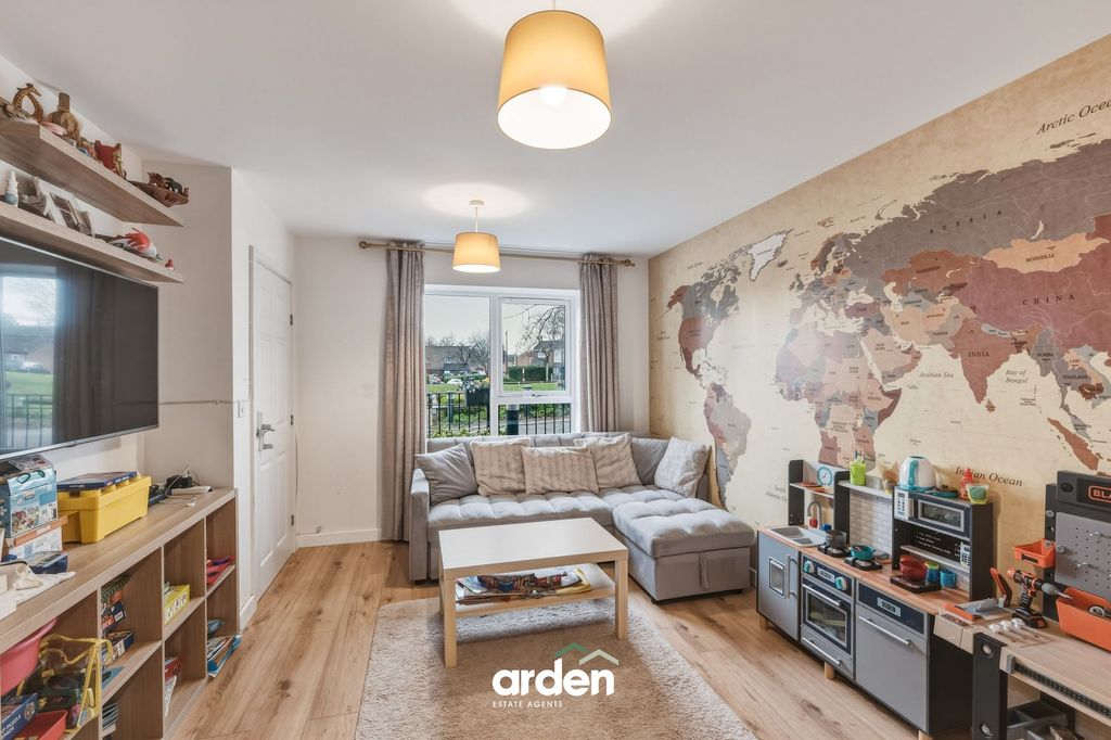 Property photo 3 of 11