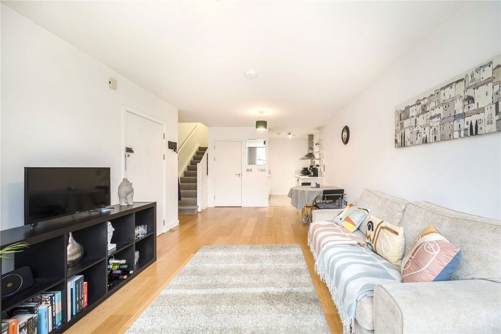 Property photo 2 of 7