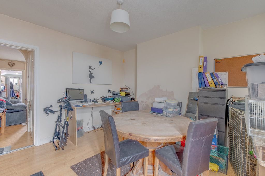 Property photo 2 of 11 Picture No. 08