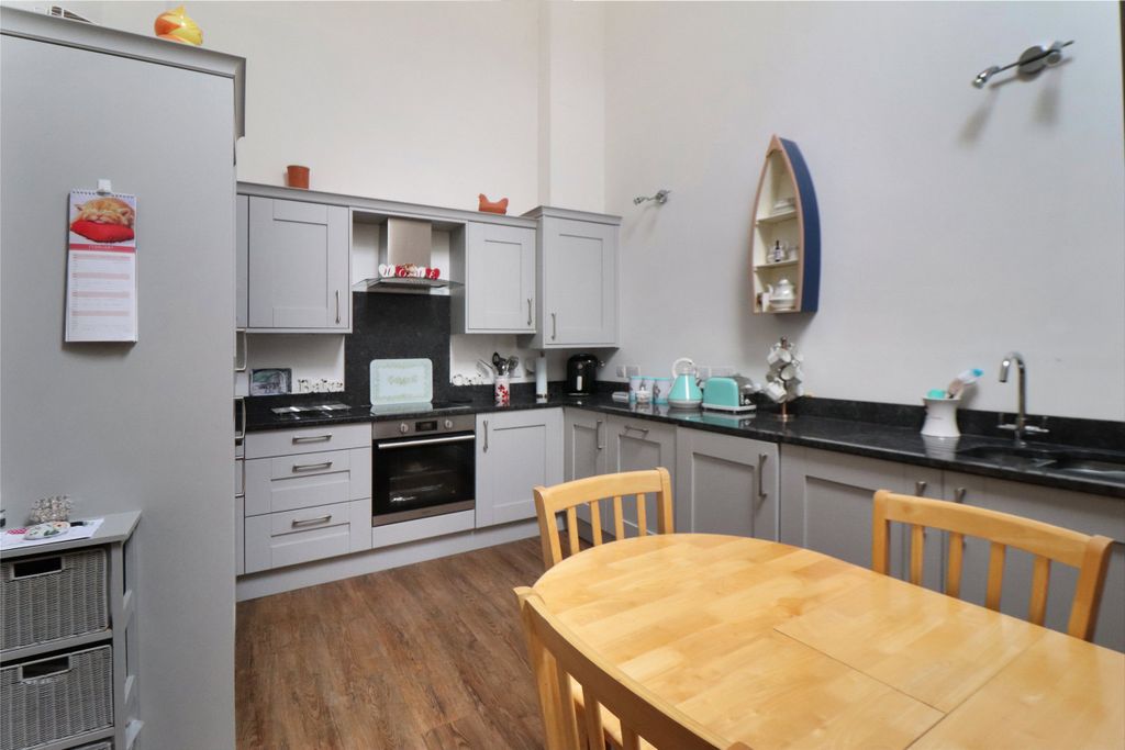 Property photo 3 of 10 3 - Picture No. 03