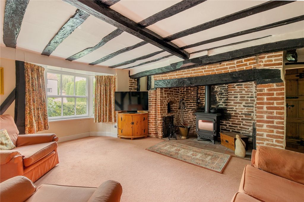 Property photo 3 of 14 Sitting Room