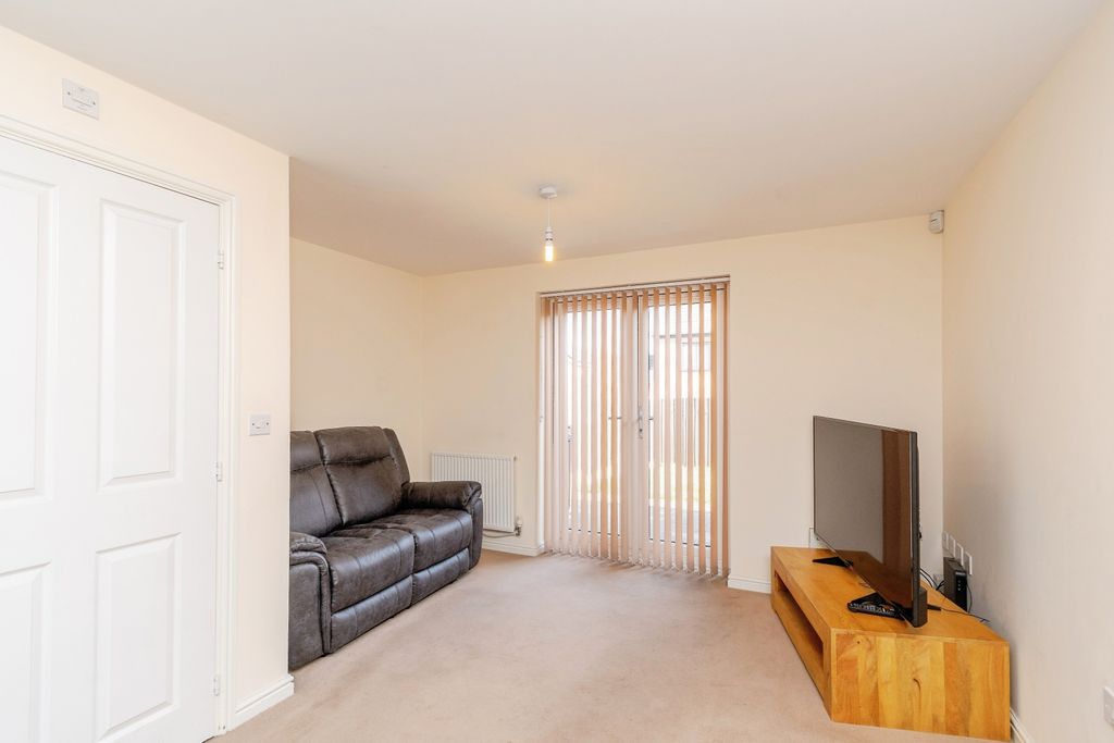 Property photo 3 of 20 Living Area