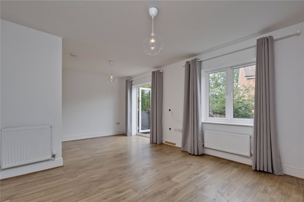 Property photo 3 of 15 Picture No. 06