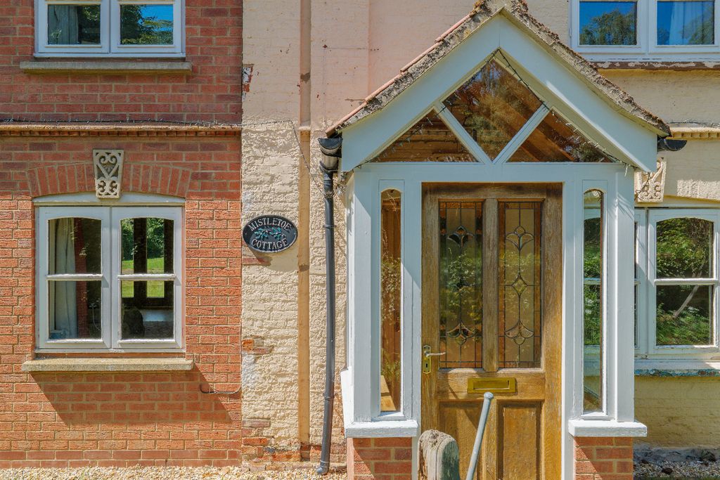 Property photo 3 of 29 5229444
