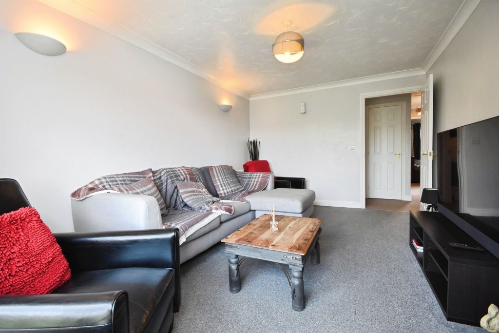 Property photo 3 of 17