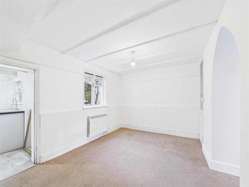 Property photo 2 of 14 Dining Room