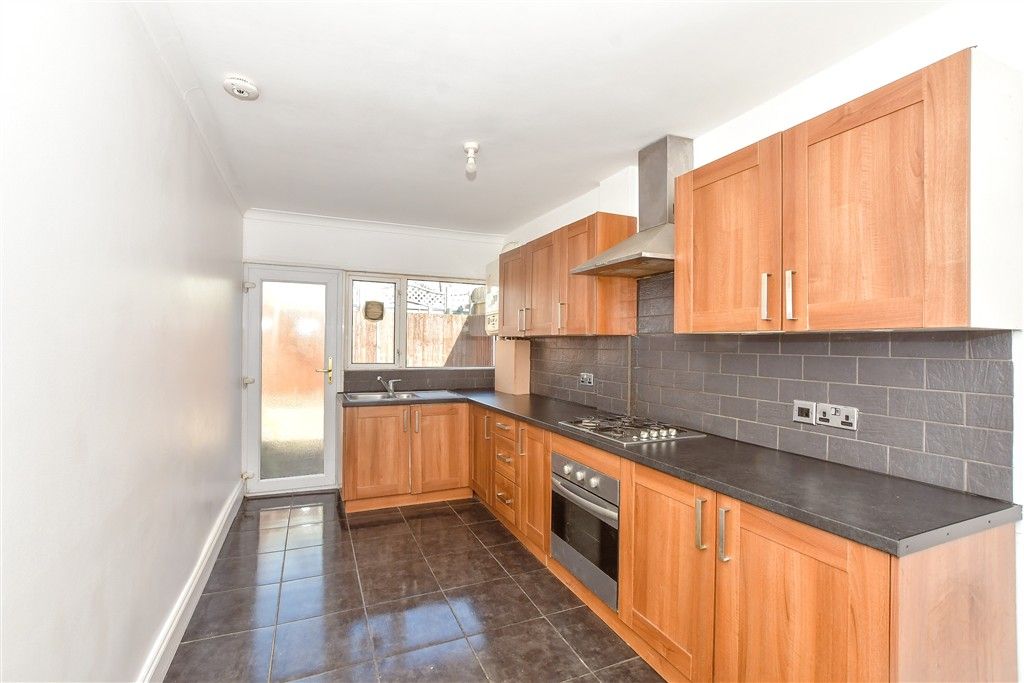 Property photo 2 of 9 Kitchen
