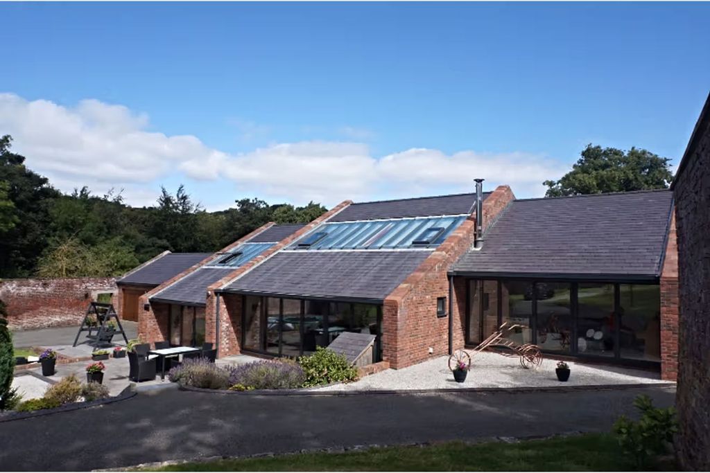 Property photo 1 of 48