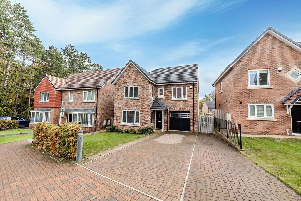 Property photo 2 of 59