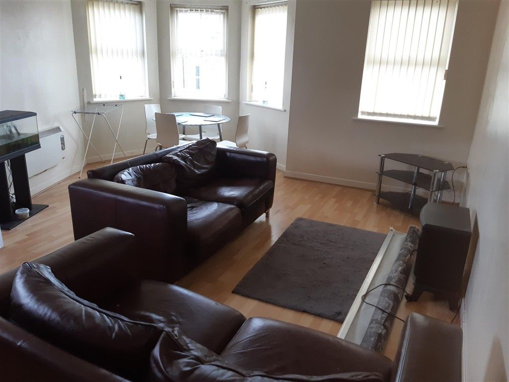 Property photo 3 of 11