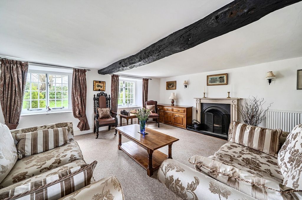 Property photo 2 of 37 Picture No. 91