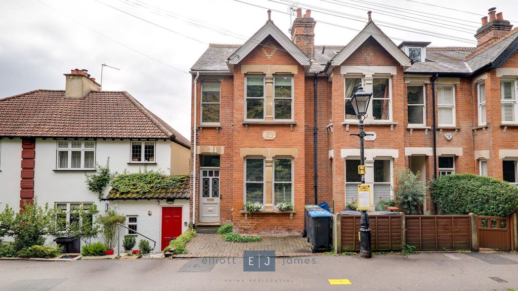 Property photo 1 of 36
