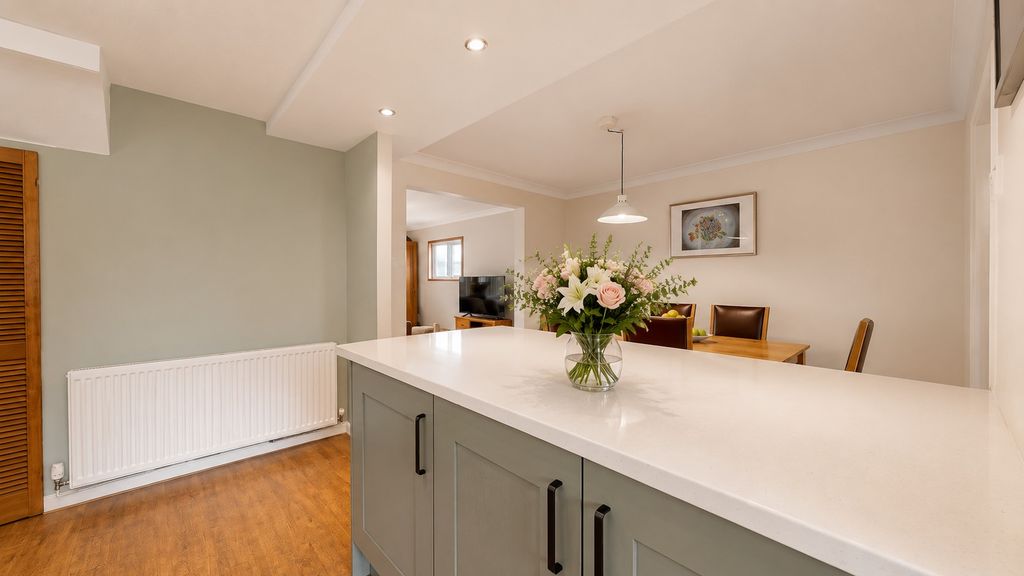 Property photo 3 of 24 5185524
