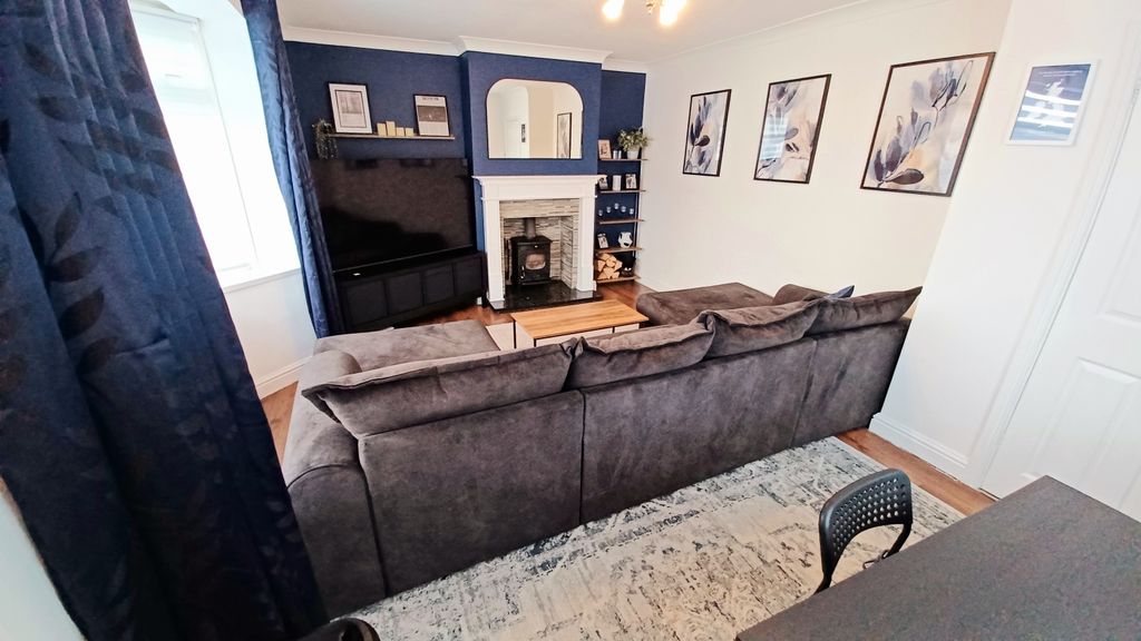 Property photo 3 of 21 20260120_142142