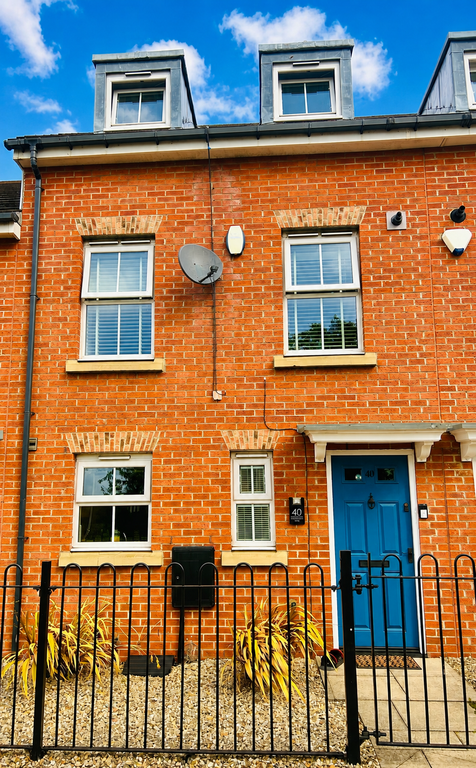 Property photo 1 of 18 Front
