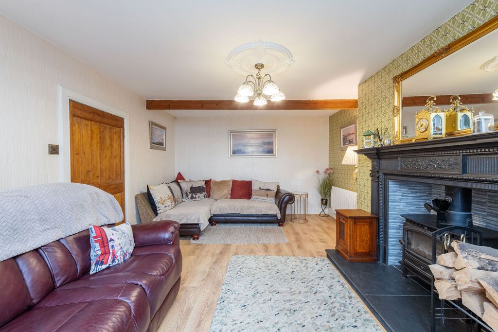 Property photo 3 of 49 Sitting Room