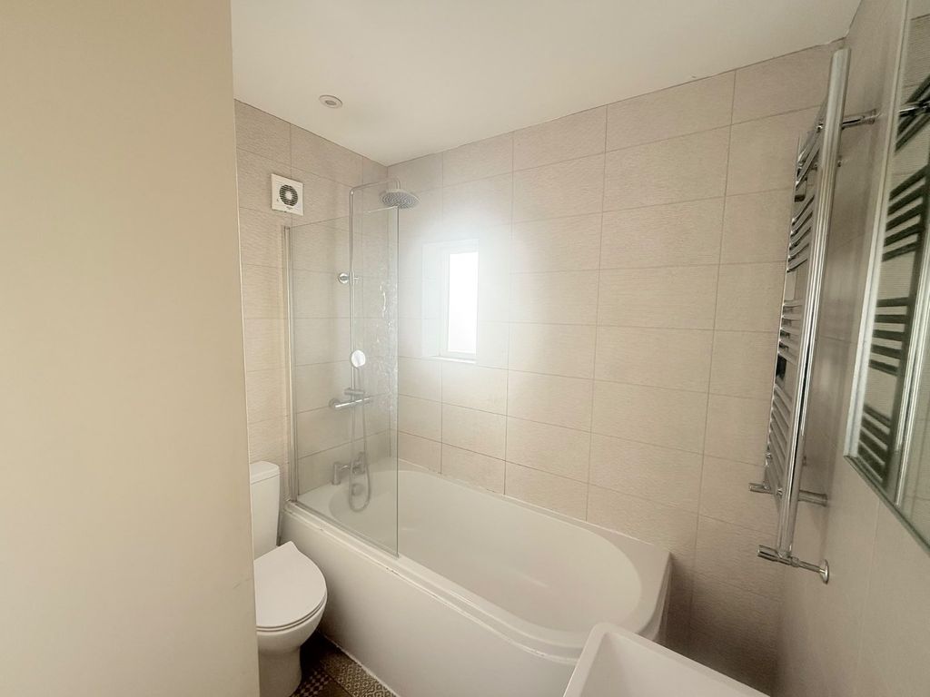 Property photo 3 of 13 Picture No. 19