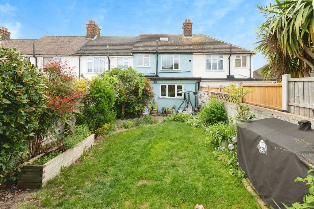 Property photo 2 of 18 Photo