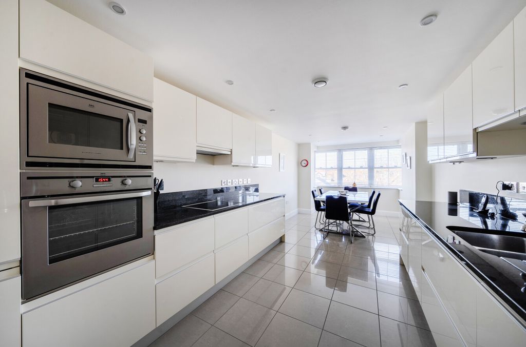 Property photo 3 of 14 1429735-3-69B974E...