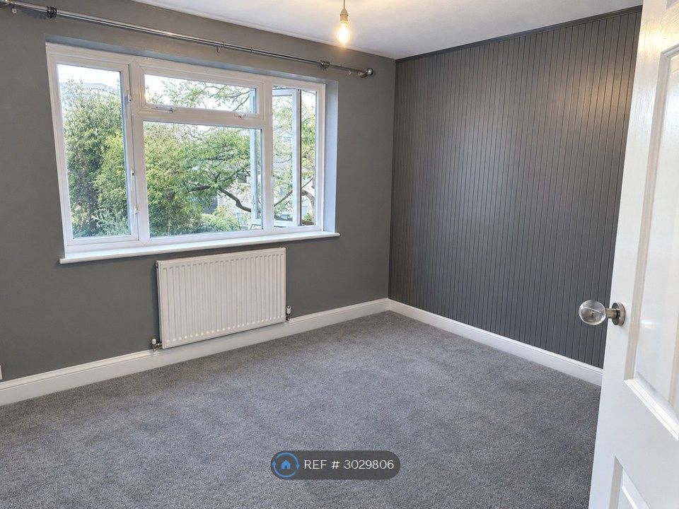 Property photo 3 of 13 Bedroom 1