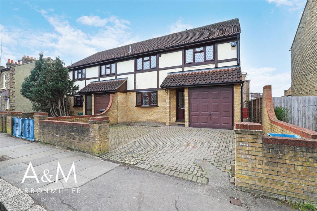 Property photo 1 of 18 Img_8969.Jpg