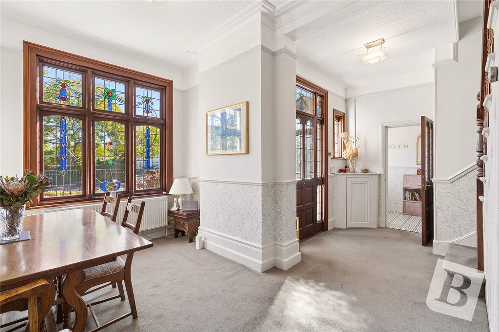 Property photo 2 of 25 Entrance Hall/ Recep
