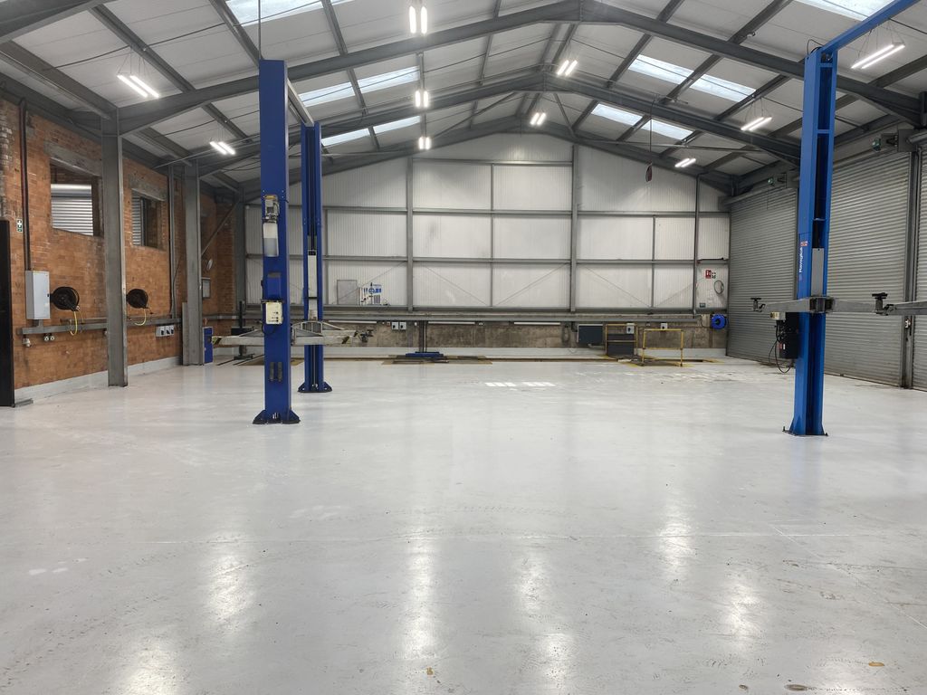 Property photo 2 of 9 Gallery