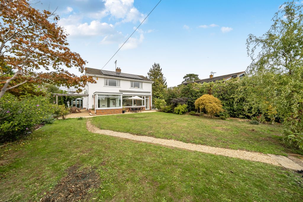 Property photo 2 of 10